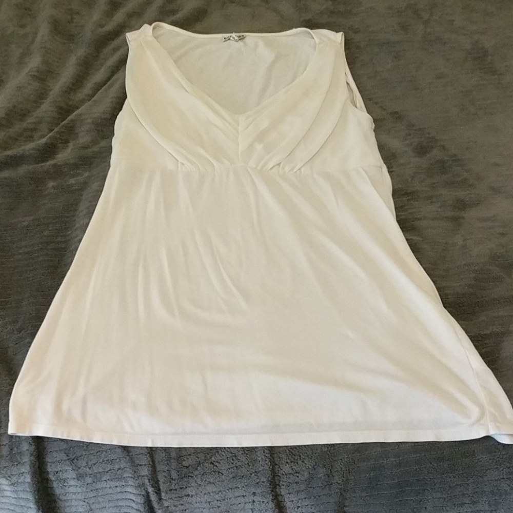 White express tank top
